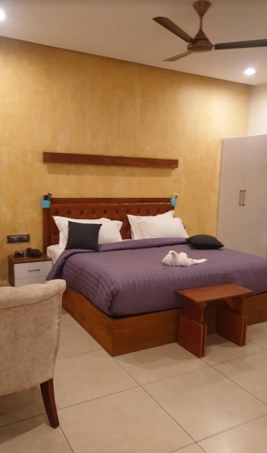 Casa Orchid Hotell Alappuzha Exteriör bild