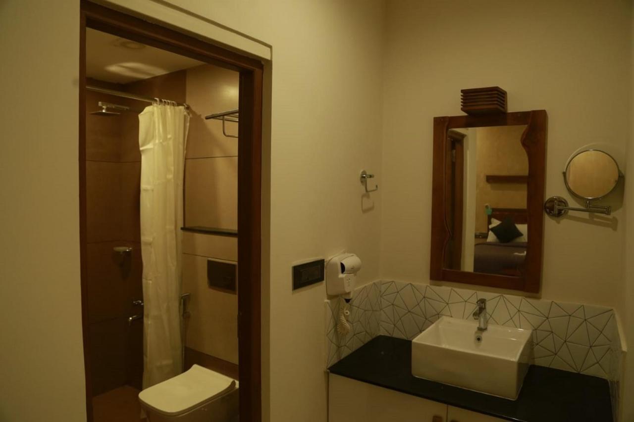 Casa Orchid Hotell Alappuzha Exteriör bild