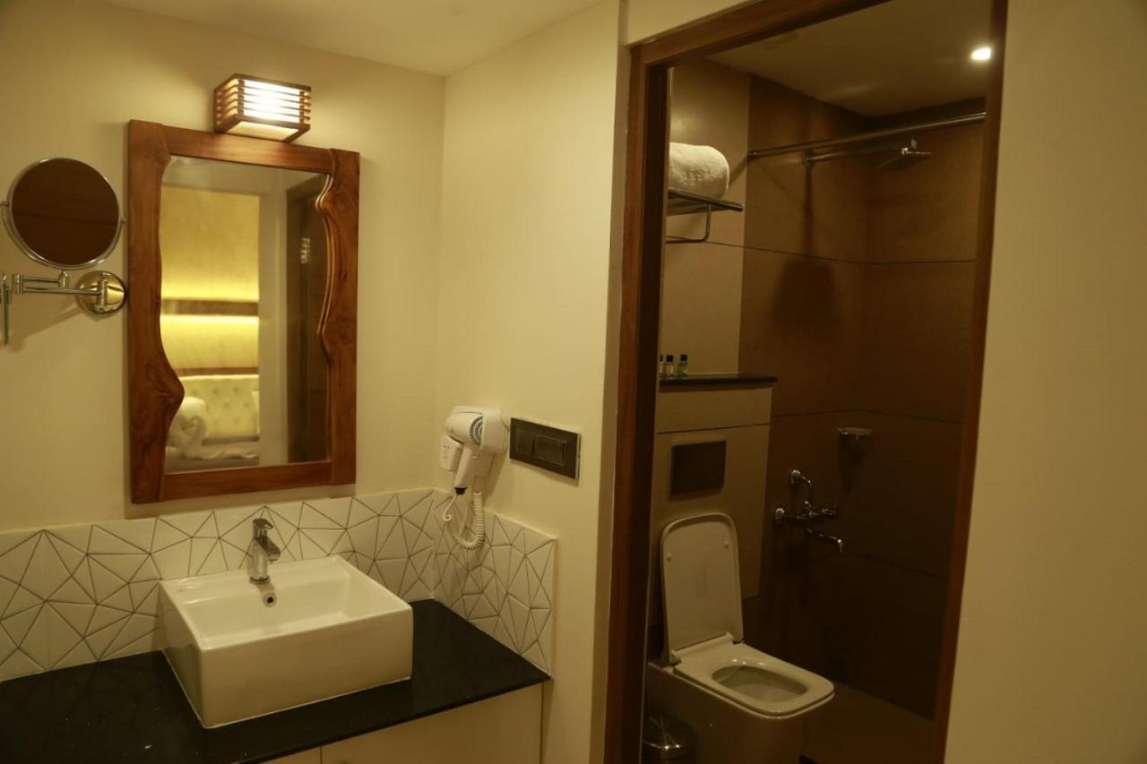 Casa Orchid Hotell Alappuzha Exteriör bild