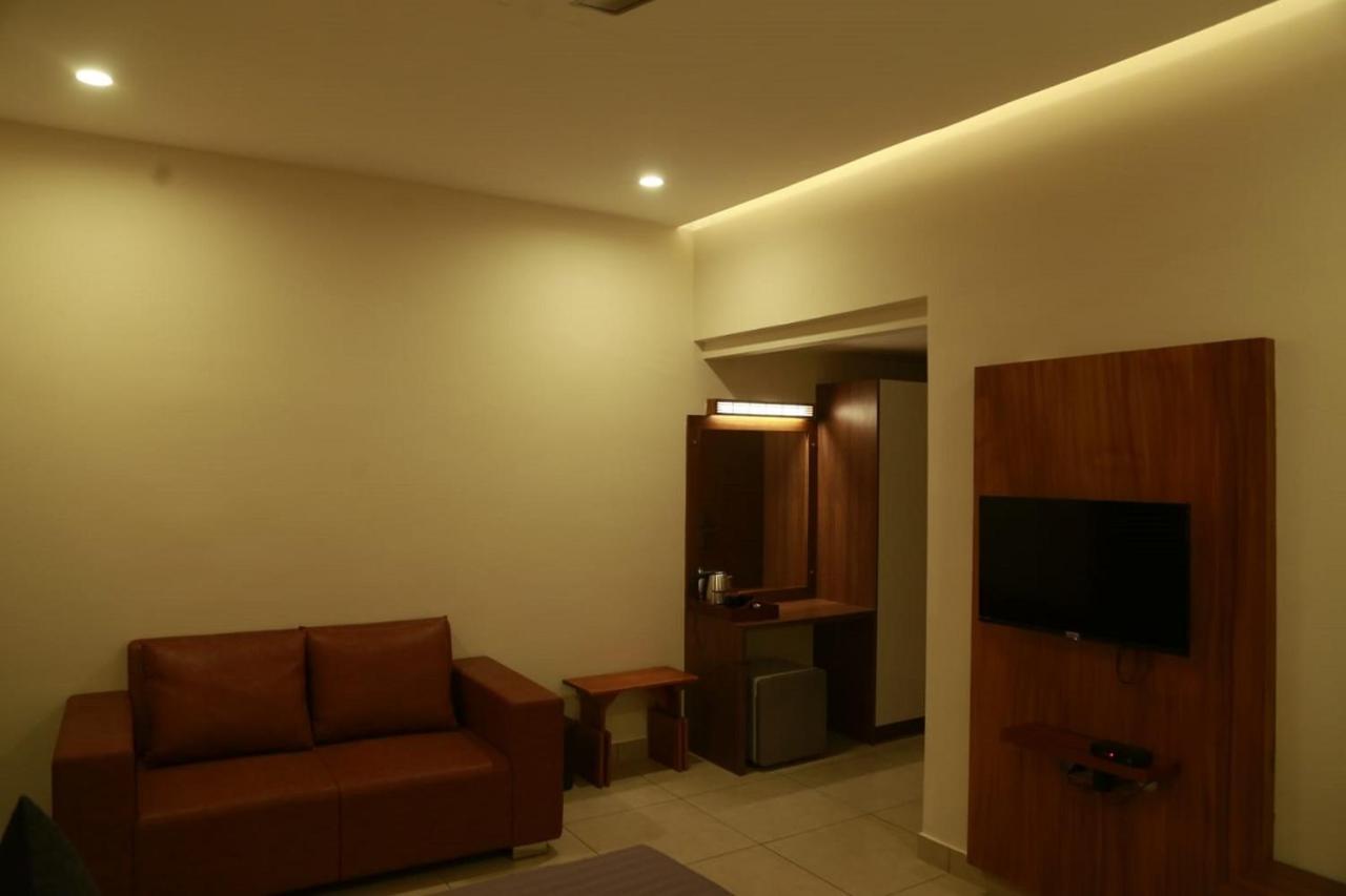 Casa Orchid Hotell Alappuzha Exteriör bild