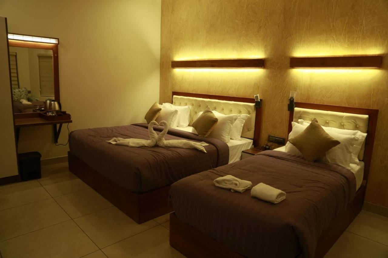 Casa Orchid Hotell Alappuzha Exteriör bild