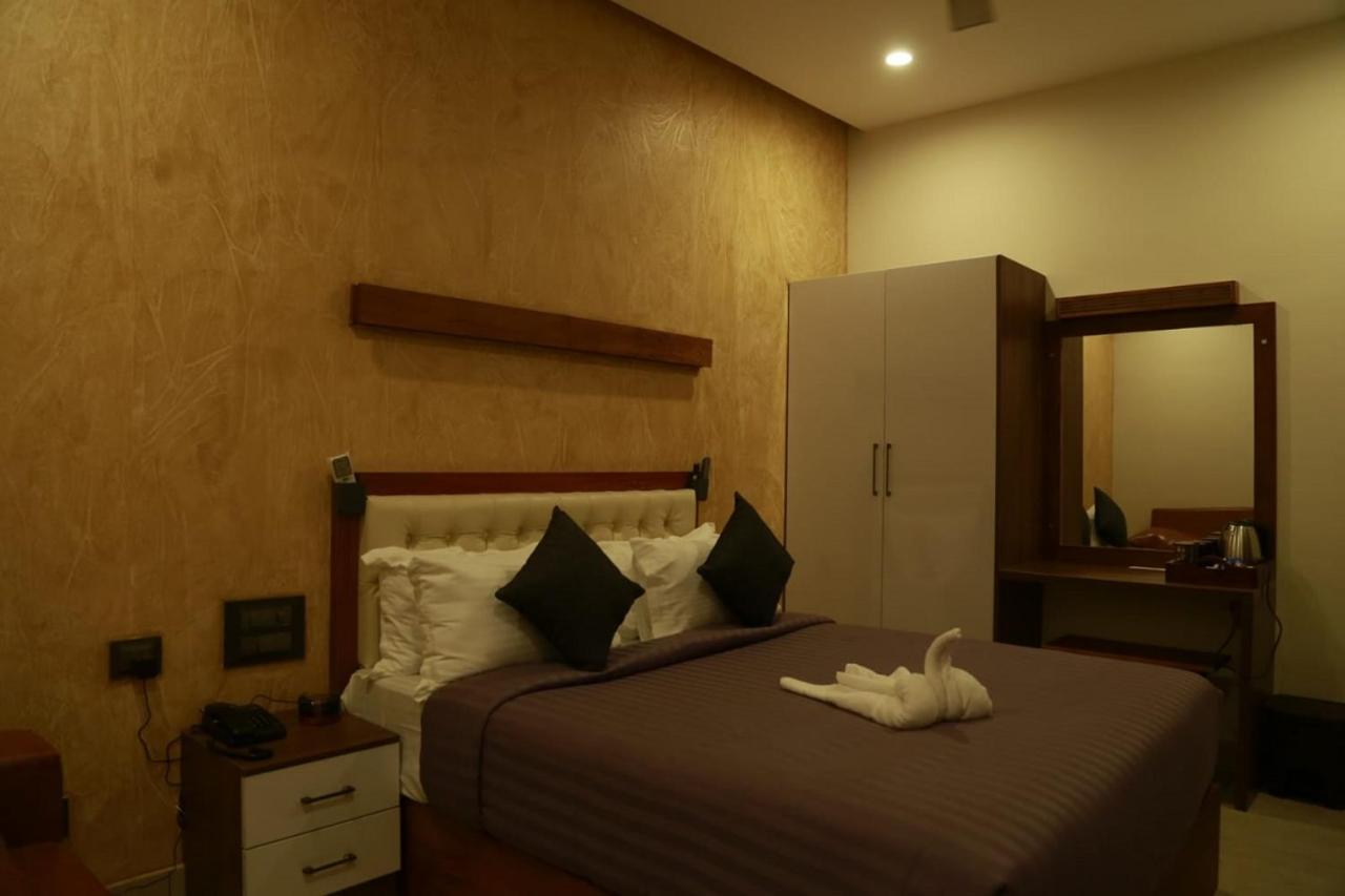 Casa Orchid Hotell Alappuzha Exteriör bild